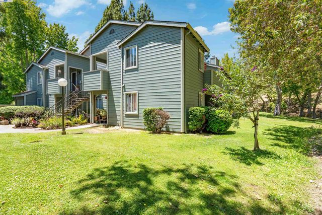 760 Canyon Oaks Dr D, Oakland, CA 94605