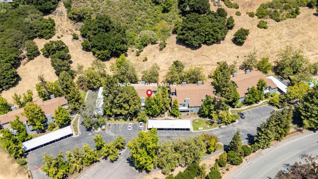 760 Canyon Oaks Dr D, Oakland, CA 94605
