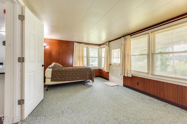 5930 Gratiot Avenue, St. Clair Township, MI 48079