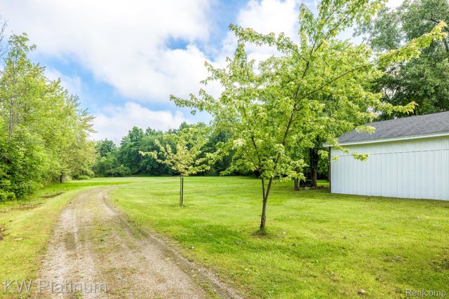 5930 Gratiot Avenue, St. Clair Township, MI 48079