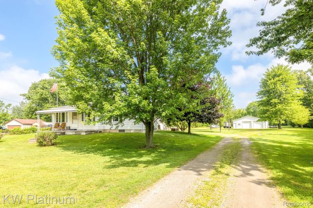 5930 Gratiot Avenue, St. Clair Township, MI 48079