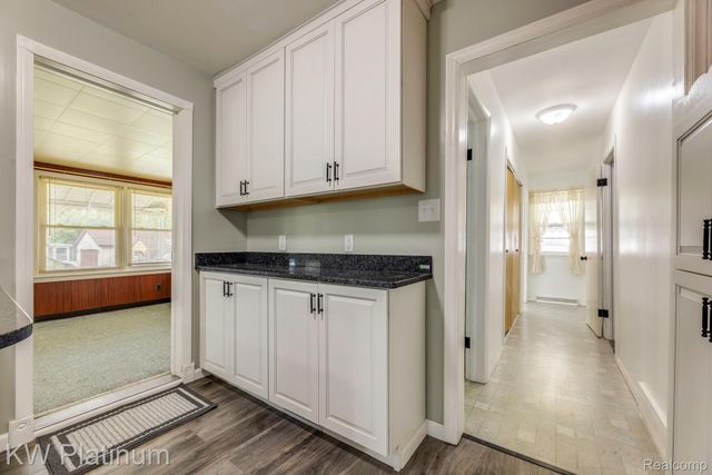 5930 Gratiot Avenue, St. Clair Township, MI 48079