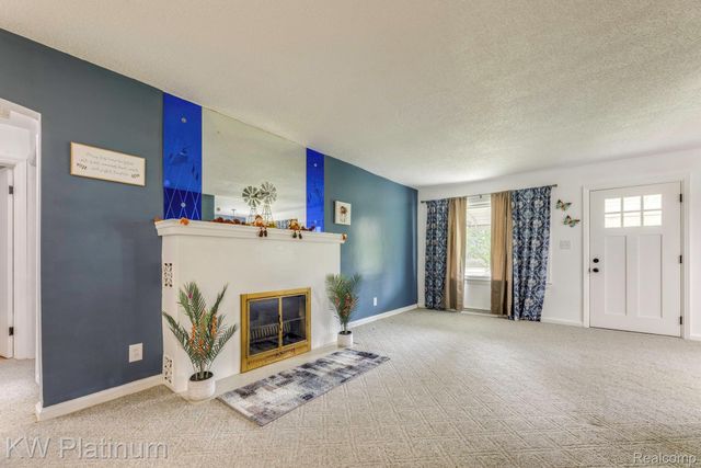 5930 Gratiot Avenue, St. Clair Township, MI 48079