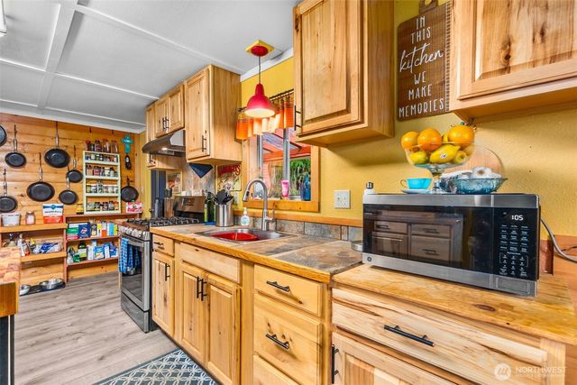 510 Forest Drive, Brinnon, WA 98320