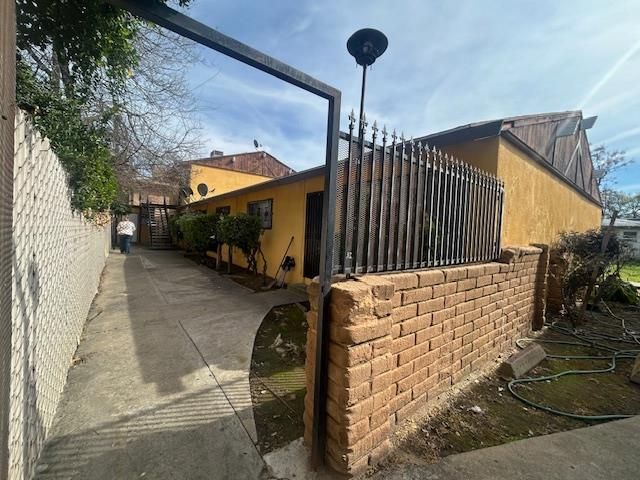 2218 N Glenn Avenue, Fresno, CA 93704