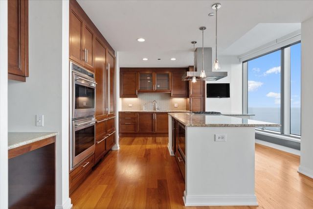 60 E Monroe Street 6102, Chicago, IL 60603