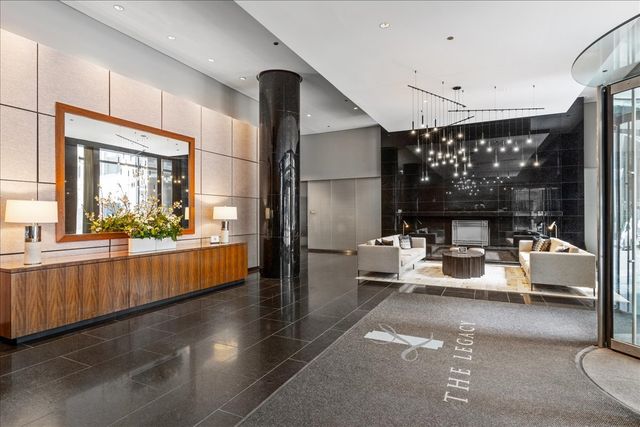 60 E Monroe Street 6102, Chicago, IL 60603