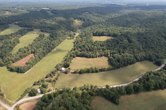 6 N Lick Creek Rd, Franklin, TN 37064