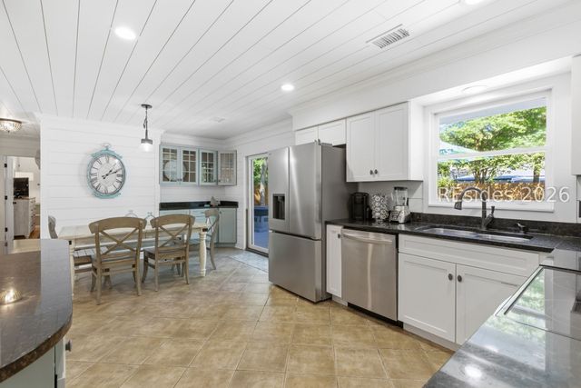 8 Azalea St, Hilton Head Island, SC 29928