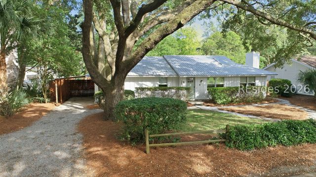 8 Azalea St, Hilton Head Island, SC 29928