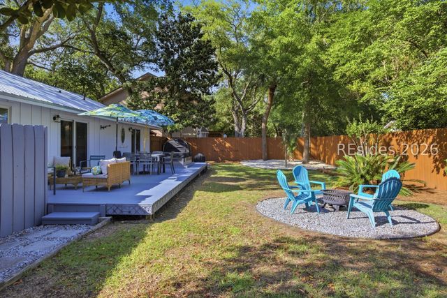 8 Azalea St, Hilton Head Island, SC 29928