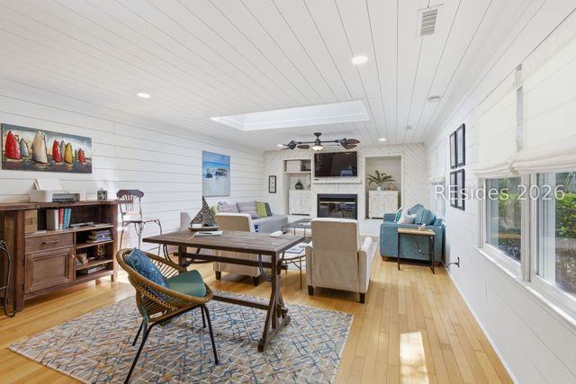 8 Azalea St, Hilton Head Island, SC 29928