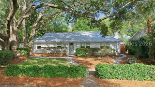 8 Azalea St, Hilton Head Island, SC 29928