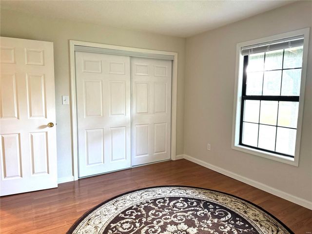 9002 Lumbert Lane, Lebanon, IL 62254
