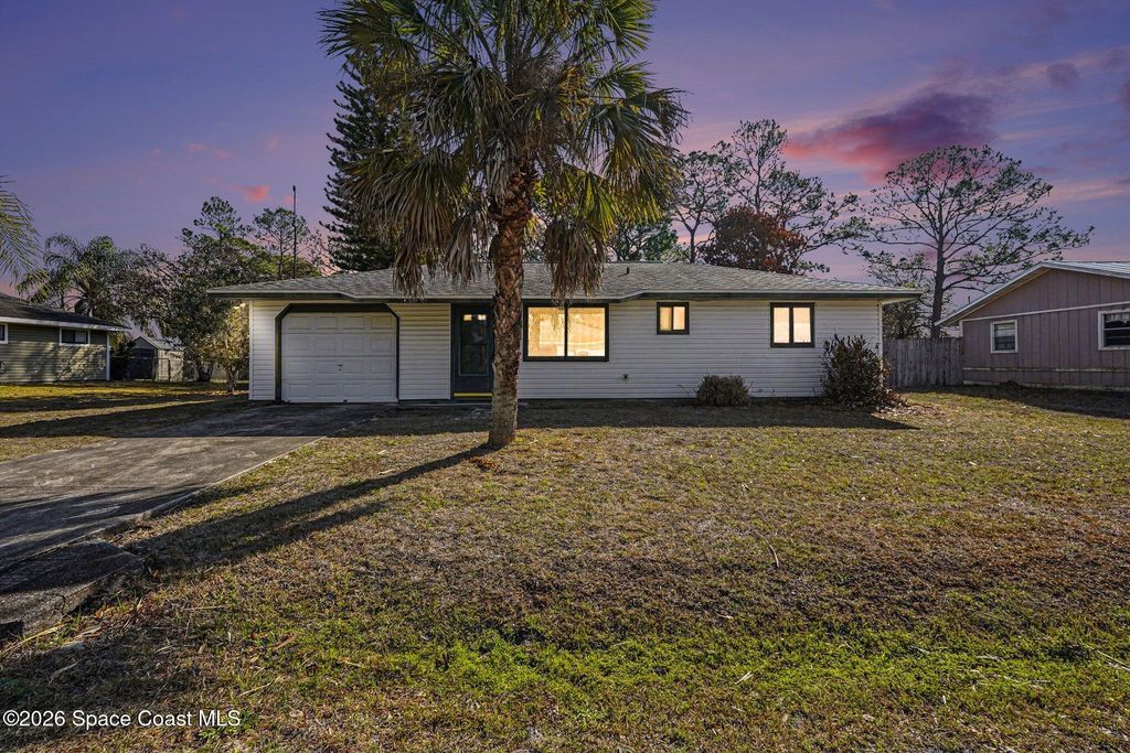 213 Bayshore Avenue NW, Palm Bay, FL 32907