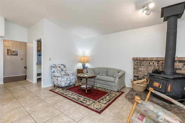 2707 S 366th Place, Federal Way, WA 98003