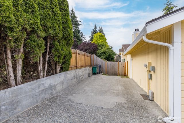 2707 S 366th Place, Federal Way, WA 98003