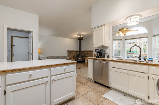 2707 S 366th Place, Federal Way, WA 98003