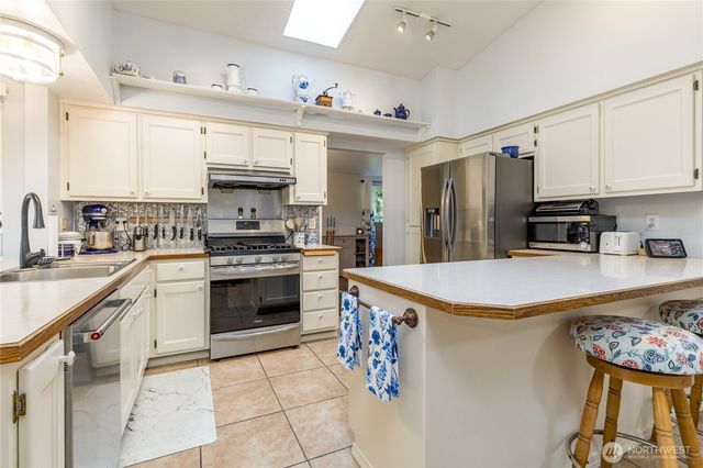 2707 S 366th Place, Federal Way, WA 98003