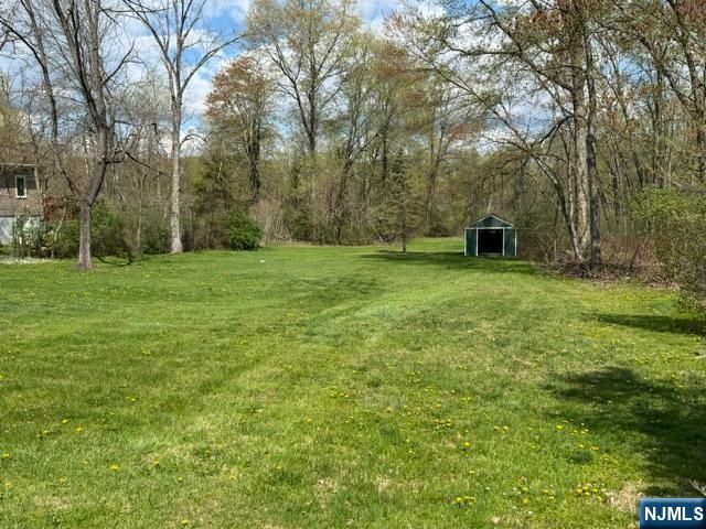 10 Bellows Lane, Montville Township, NJ 07082
