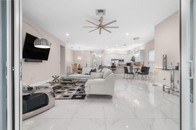 12567 Crested Butte Avenue, Boynton Beach, FL 33437