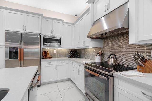 12567 Crested Butte Avenue, Boynton Beach, FL 33437