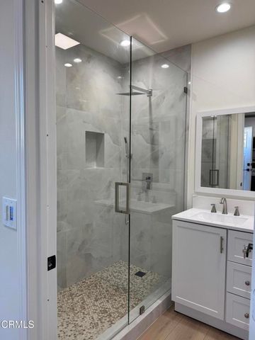 22306 Kittridge Street, Woodland Hills, CA 91303