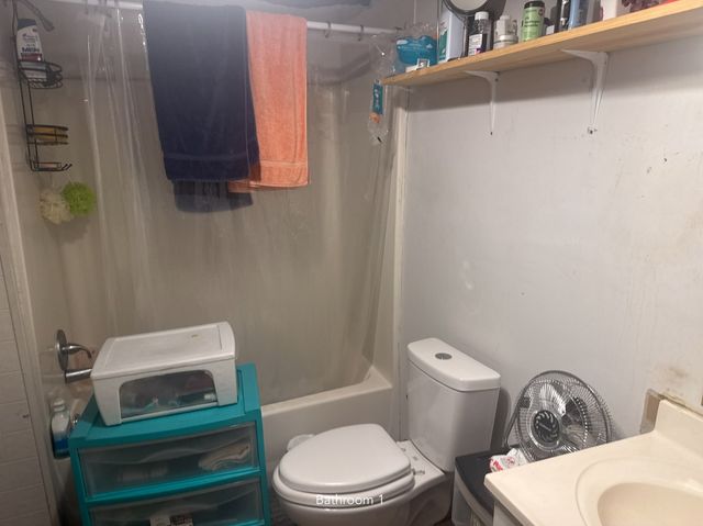 1047 Perry Switch Rd, Jackson, TN 38301