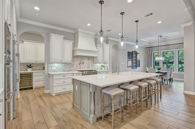 1821 Avery Lane, Friendswood, TX 77546