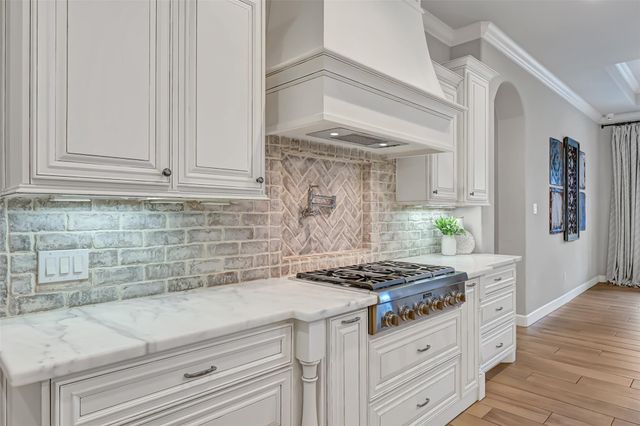 1821 Avery Lane, Friendswood, TX 77546