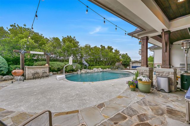 1821 Avery Lane, Friendswood, TX 77546