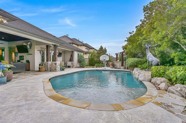 1821 Avery Lane, Friendswood, TX 77546