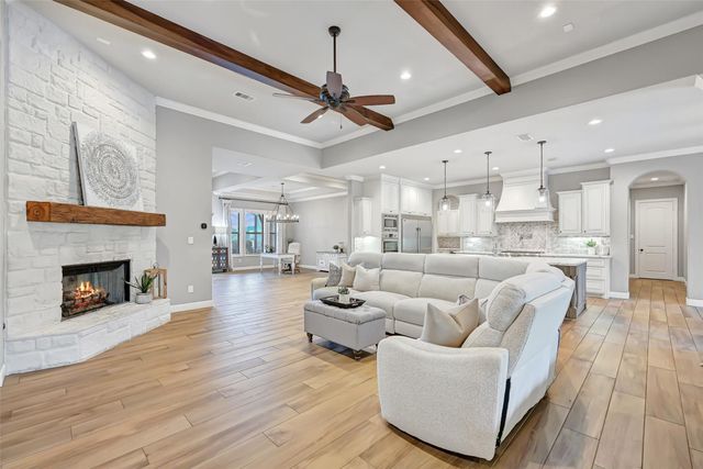 1821 Avery Lane, Friendswood, TX 77546