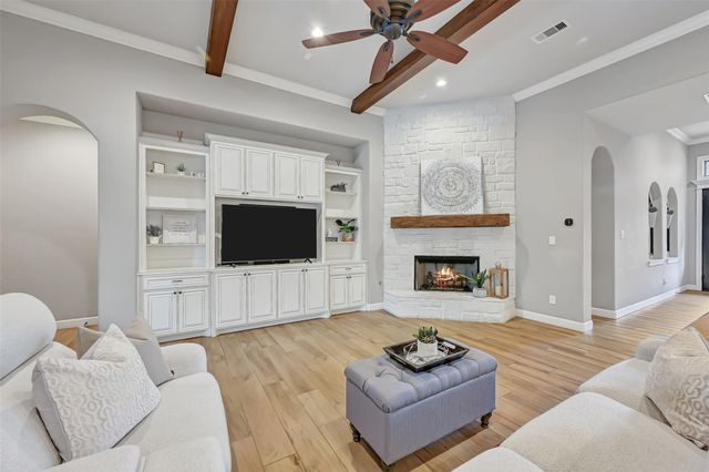 1821 Avery Lane, Friendswood, TX 77546