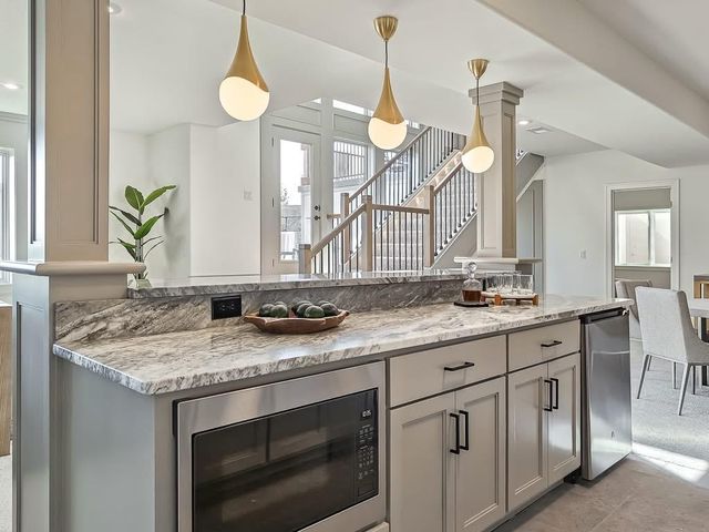 5831 Lentz Drive, Parkville, MO 64152