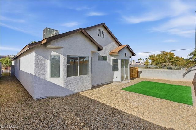 1533 Wintergreen Drive, Las Vegas, NV 89128