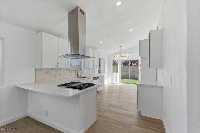 1533 Wintergreen Drive, Las Vegas, NV 89128