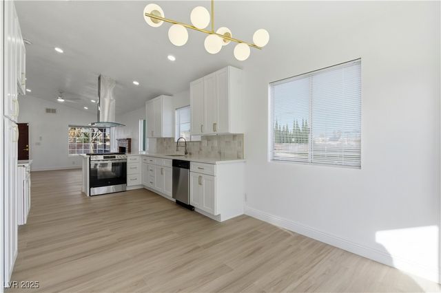 1533 Wintergreen Drive, Las Vegas, NV 89128