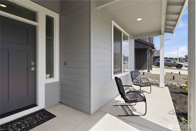 705 Pagget Avenue, Winlock, WA 98596