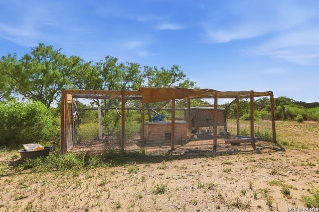 247 PR 4550, Hondo, TX 78861
