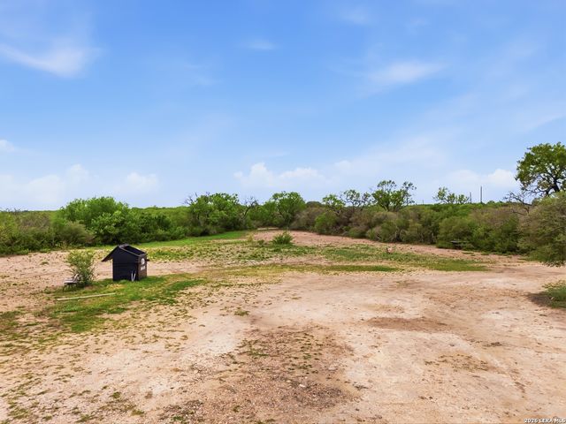 247 PR 4550, Hondo, TX 78861