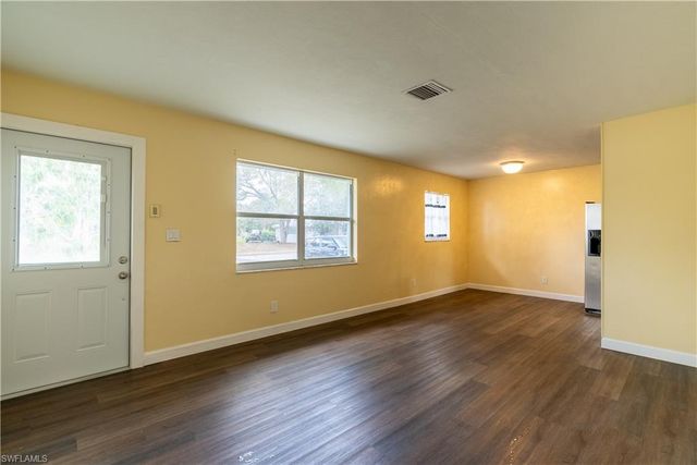 4811 Zana DR, Fort Myers, FL 33905