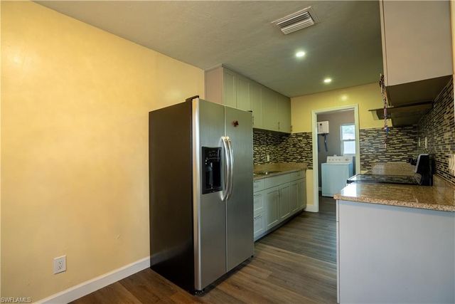 4811 Zana DR, Fort Myers, FL 33905