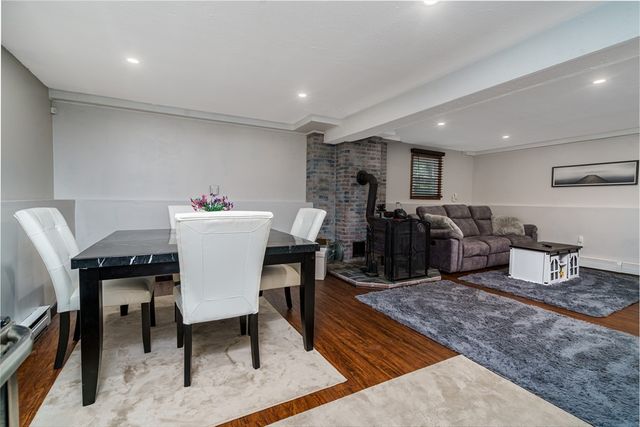 59 Hudson St, Leominster, MA 01453