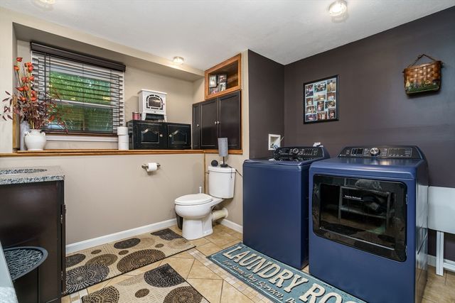 59 Hudson St, Leominster, MA 01453