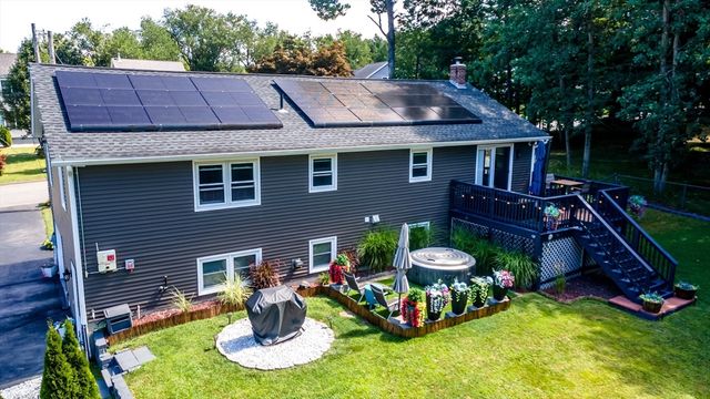 59 Hudson St, Leominster, MA 01453