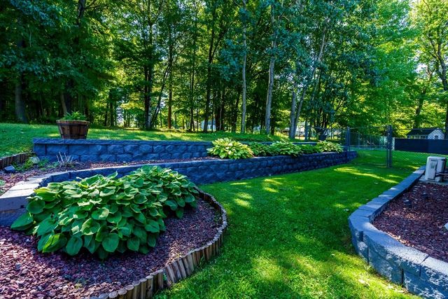 59 Hudson St, Leominster, MA 01453