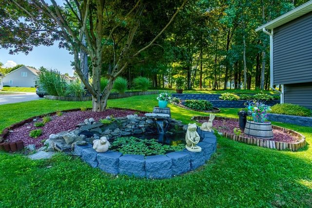 59 Hudson St, Leominster, MA 01453
