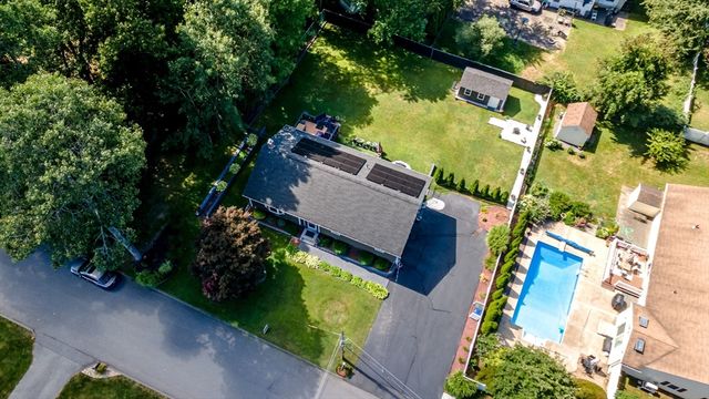 59 Hudson St, Leominster, MA 01453