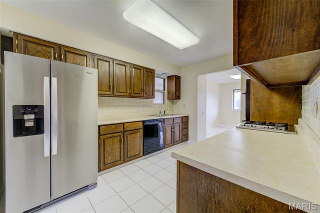 1946 Burlewood Drive, St Louis, MO 63146